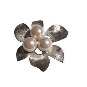 Vintage Silver Tone Floral Brooch Faux Pearl Accent Pin Jewelry Accessory